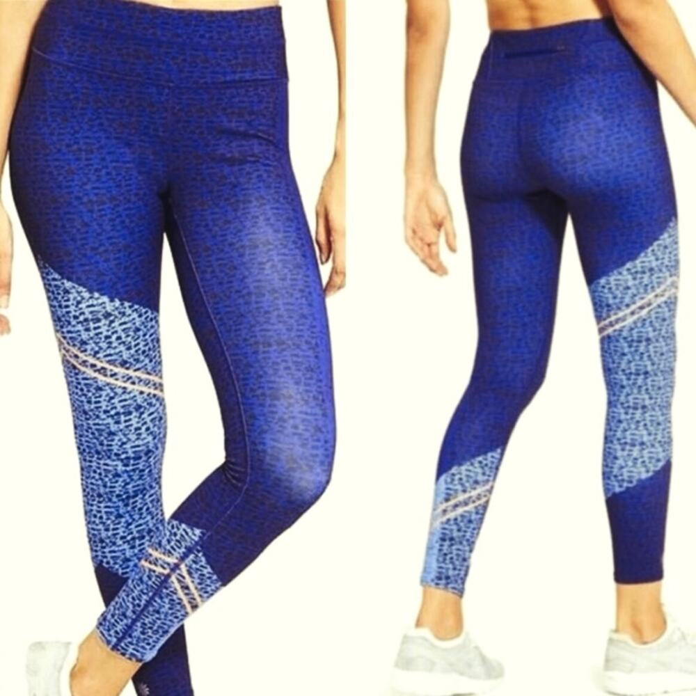 Athleta Asym Camo Sonar 7/8 Leggings Women's S Purple Activewear Athleisure